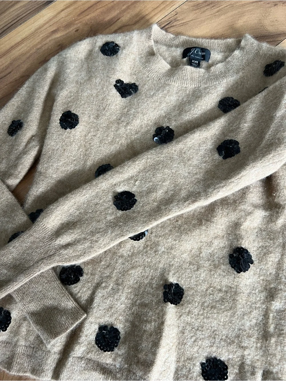 J. Crew Beige Crewneck Sweater with Black Sequin Dots xxs 100% cashmere